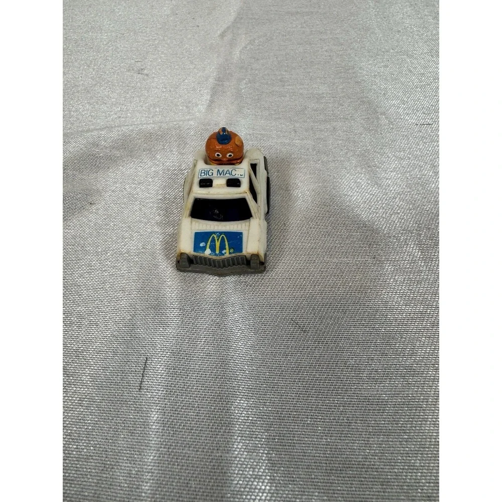 Vintage 1984 McDonald's Big Mac Friction Car Plastic‎ Happy Meal Toys